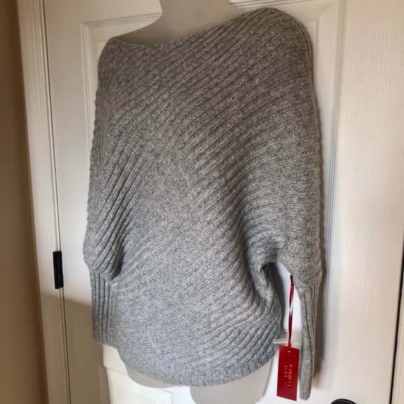 Jennifer Lopez metallic silver diagonal rib dolman - Picture 4 of 7